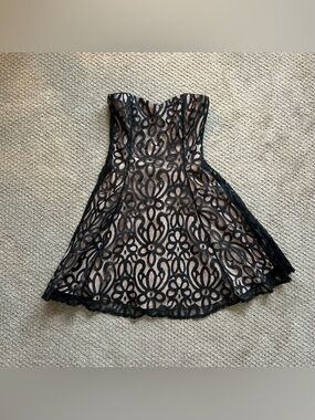 Lipstick Boutique Strapless Black Lace Dress with Nude Underlay Size: 4
